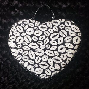 Glow in the Dark Lips Heart Shaped Purse